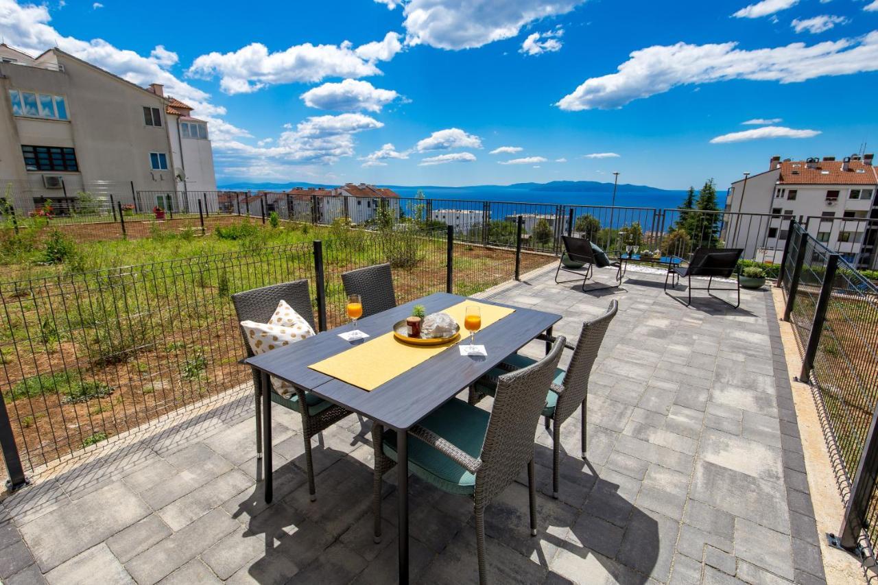 Seaview Apartment „Megan“ With Sunny Terrace Кастав Екстер'єр фото